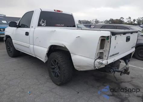 2003 Chevrolet Silverado 1500 Ls z USA, uszkodzony, nr VIN 1GCEC14T23Z198748